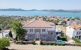 Cunda Piano Otel